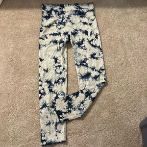 Women’s medium leggings
Only worn a handfulul of times